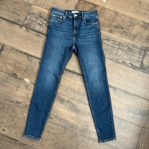 AS NEW PULL & BEAR SKINNY HIGH RISE JEANS SIZE 8 - Picture 3 of 15